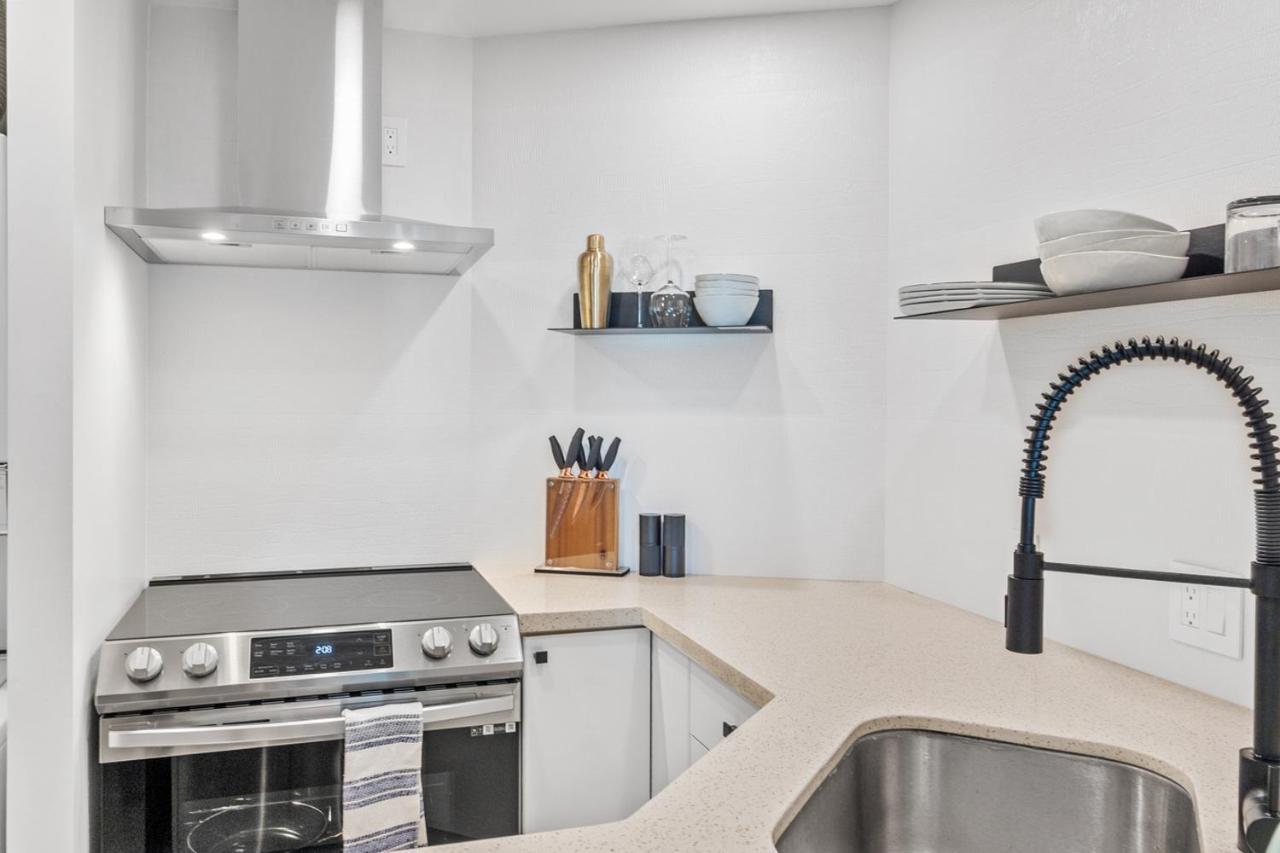 Downtown Luxury 1Br Coal Harbour Daire Vancouver Dış mekan fotoğraf