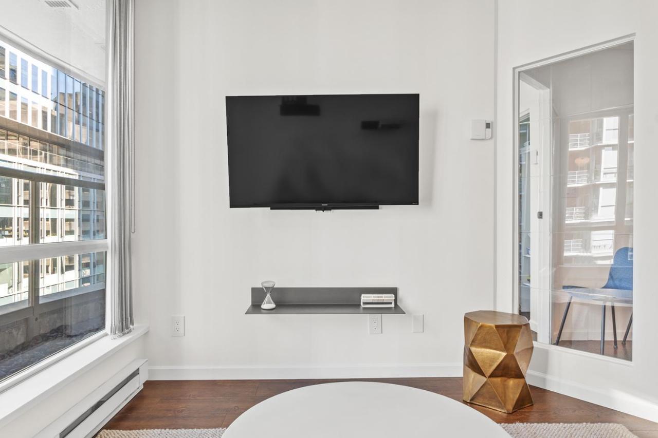 Downtown Luxury 1Br Coal Harbour Daire Vancouver Dış mekan fotoğraf