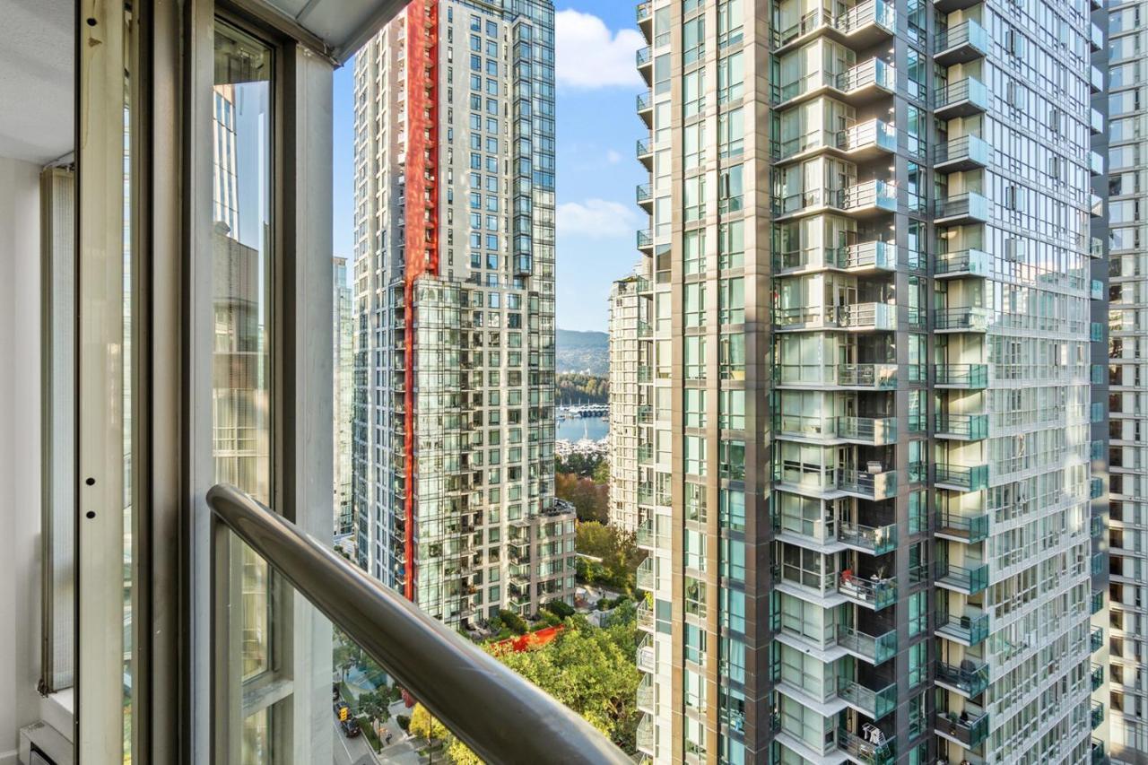 Downtown Luxury 1Br Coal Harbour Daire Vancouver Dış mekan fotoğraf