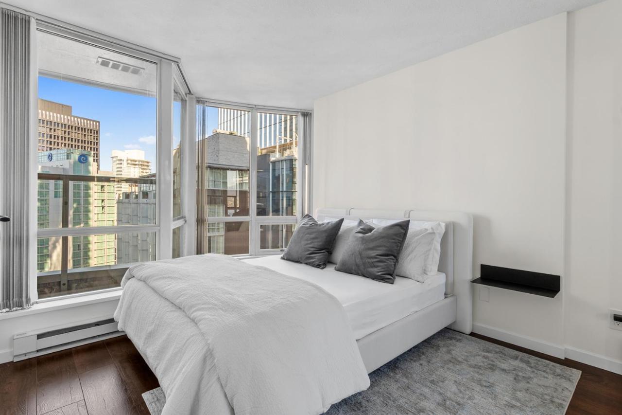 Downtown Luxury 1Br Coal Harbour Daire Vancouver Dış mekan fotoğraf